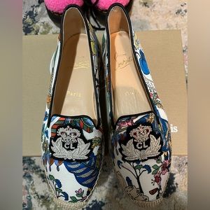 Christian LouBoutin flats authentic. Size 36